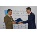 24.01.18 r. Podpisanie porozumienia o wsp&oacute;łpracy pomiędzy PPWSZ w Nowym Targu a Gorczańskim Parkiem Narodowym